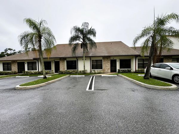 1040 PARKSIDE GREEN Drive, Unit C, Greenacres, FL 33415