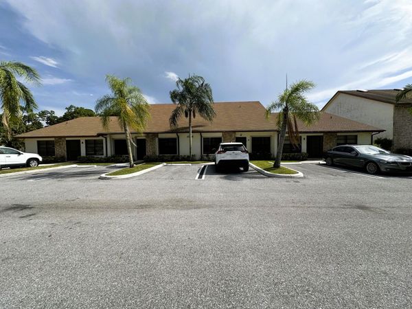 1040 PARKSIDE GREEN Drive, Unit C, Greenacres, FL 33415