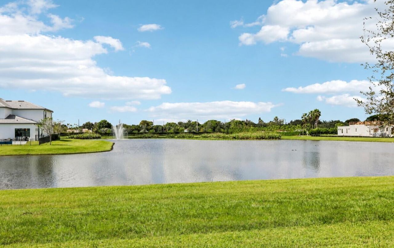 4951 Naugle Way, Unit 18 Livings, Davie, FL 33328 Photo