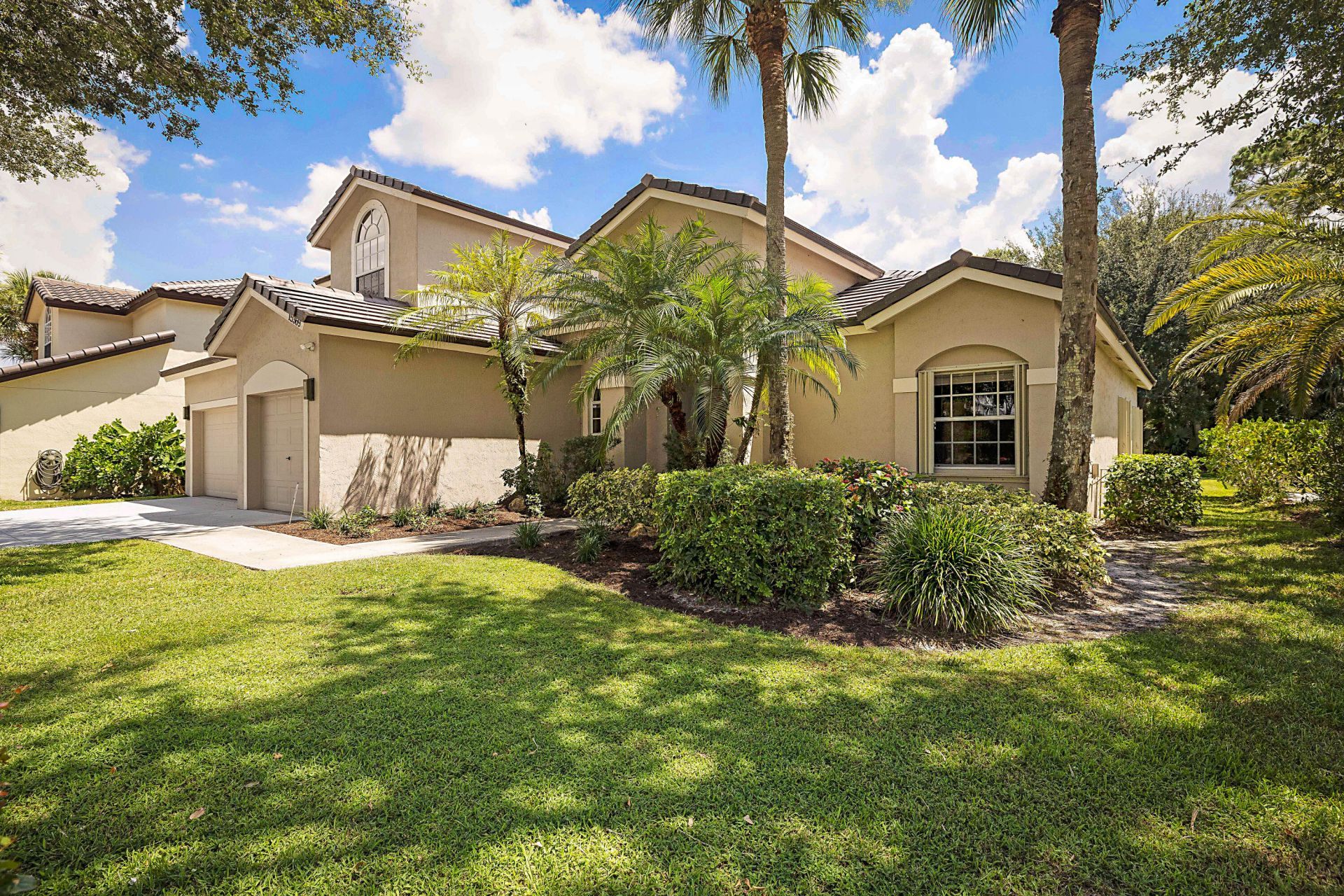 15369 Whispering Willow Drive, Wellington, FL 33414 Photo