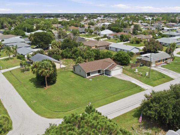 4057 SW Haycroft Street, Port St. Lucie, FL 34953