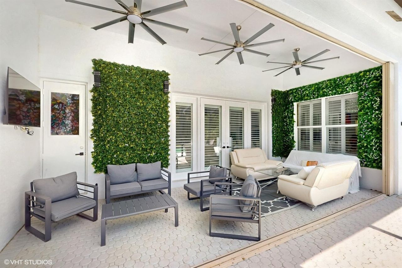 15700 Carrera Lane, Wellington, FL 33414 Photo