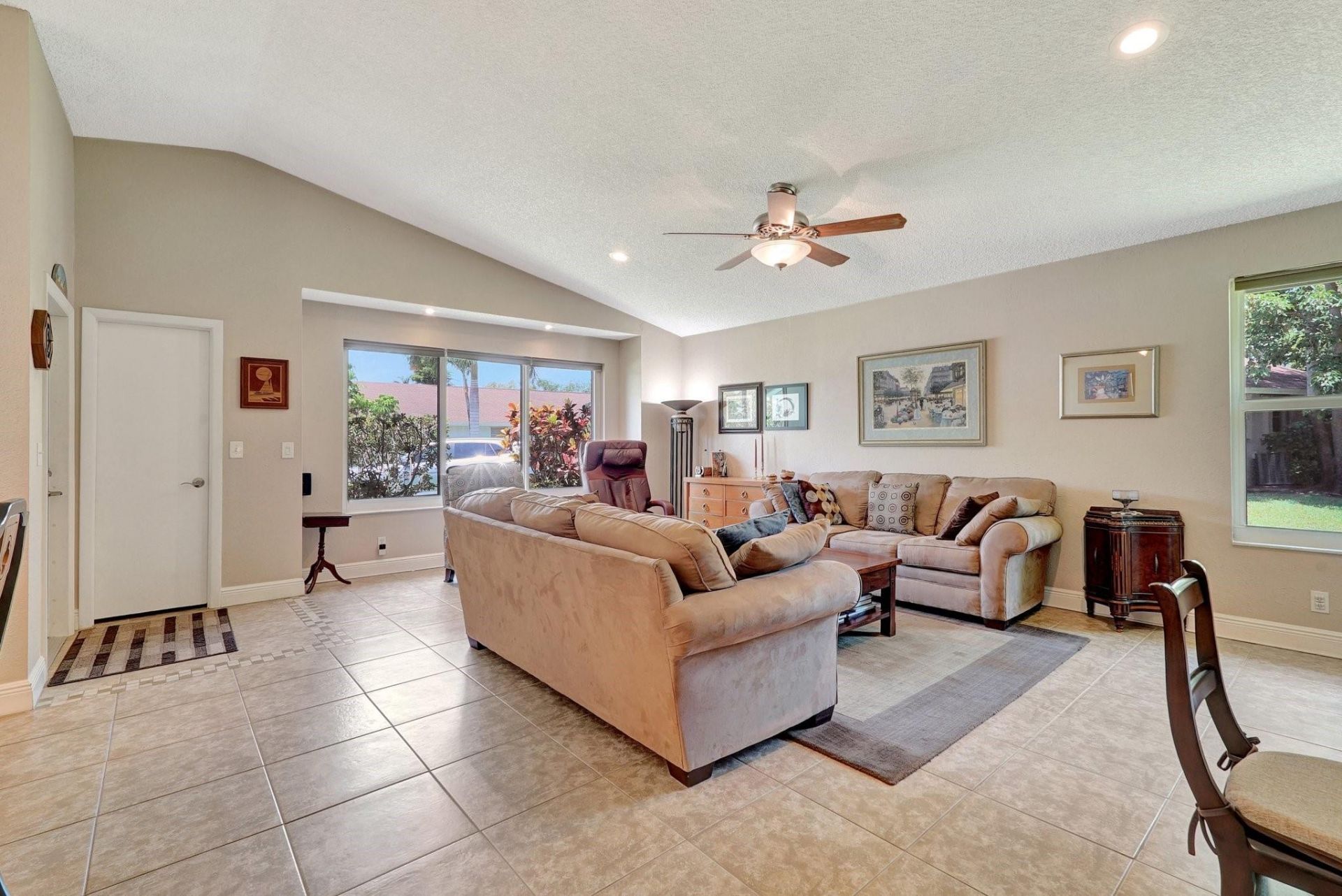 8630 Bridle Path Court, Unit 207, Davie, FL 33328 Photo
