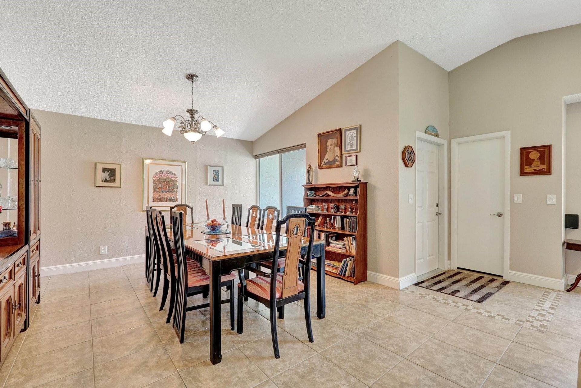 8630 Bridle Path Court, Unit 207, Davie, FL 33328 Photo