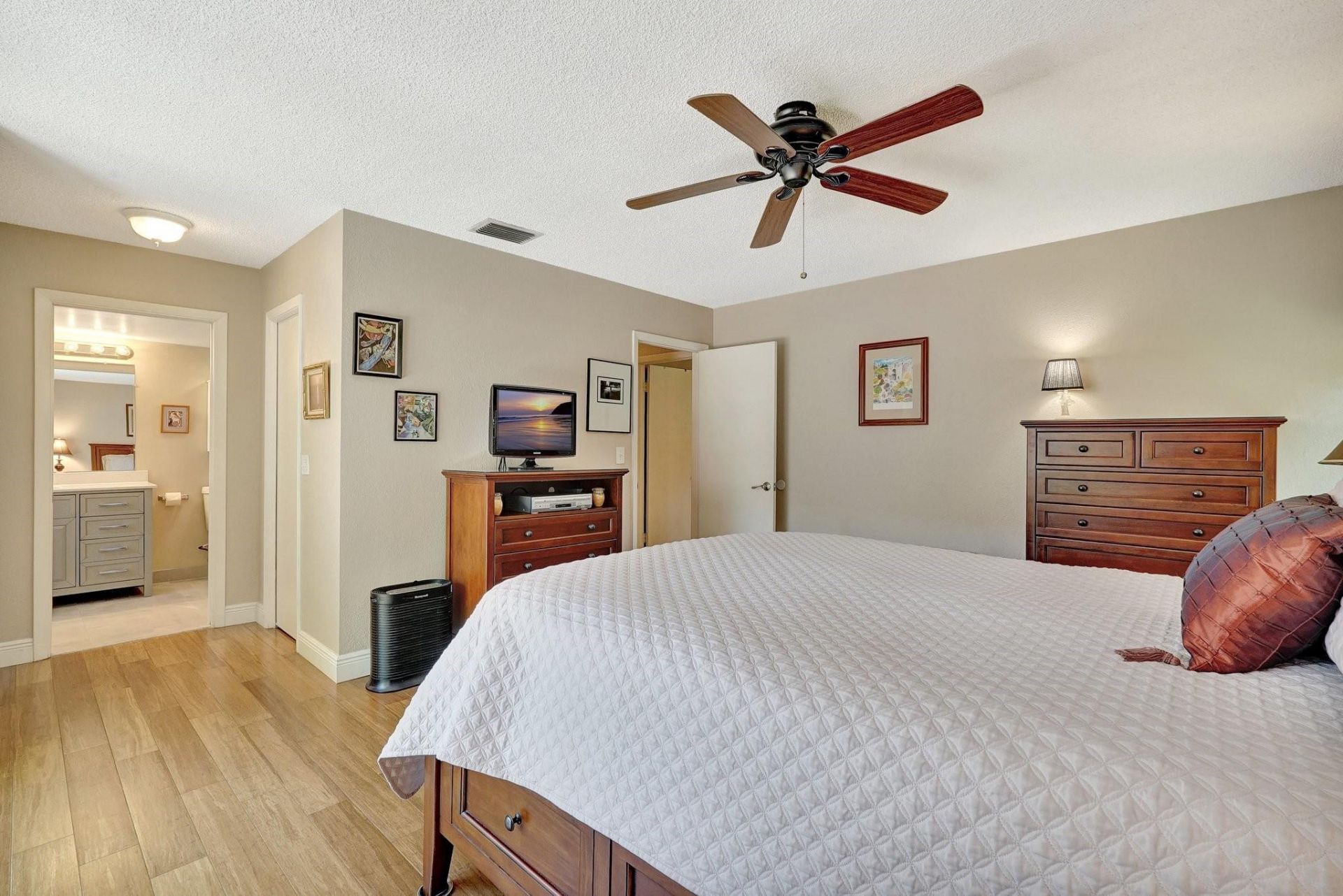 8630 Bridle Path Court, Unit 207, Davie, FL 33328 Photo