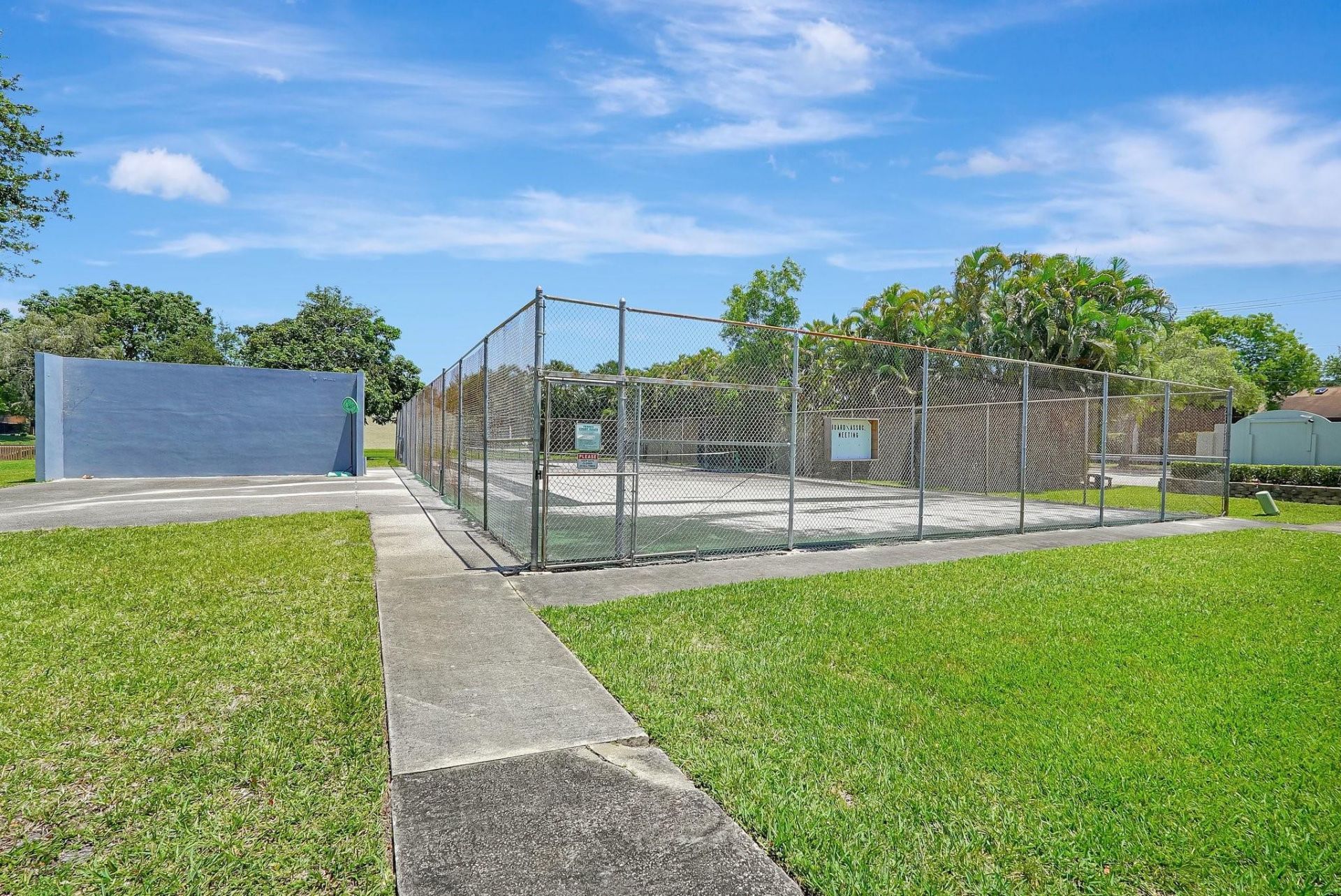 8630 Bridle Path Court, Unit 207, Davie, FL 33328 Photo