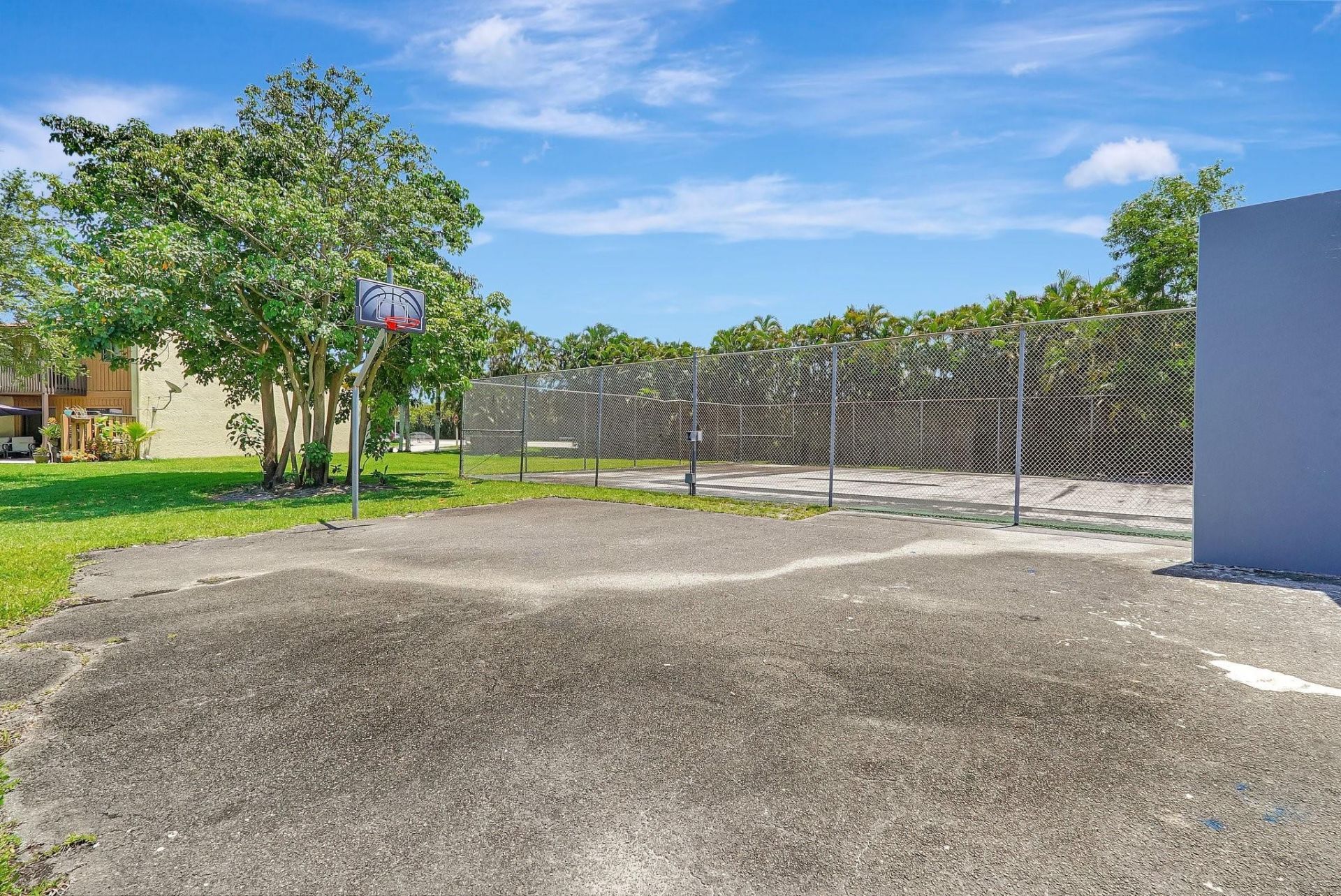 8630 Bridle Path Court, Unit 207, Davie, FL 33328 Photo
