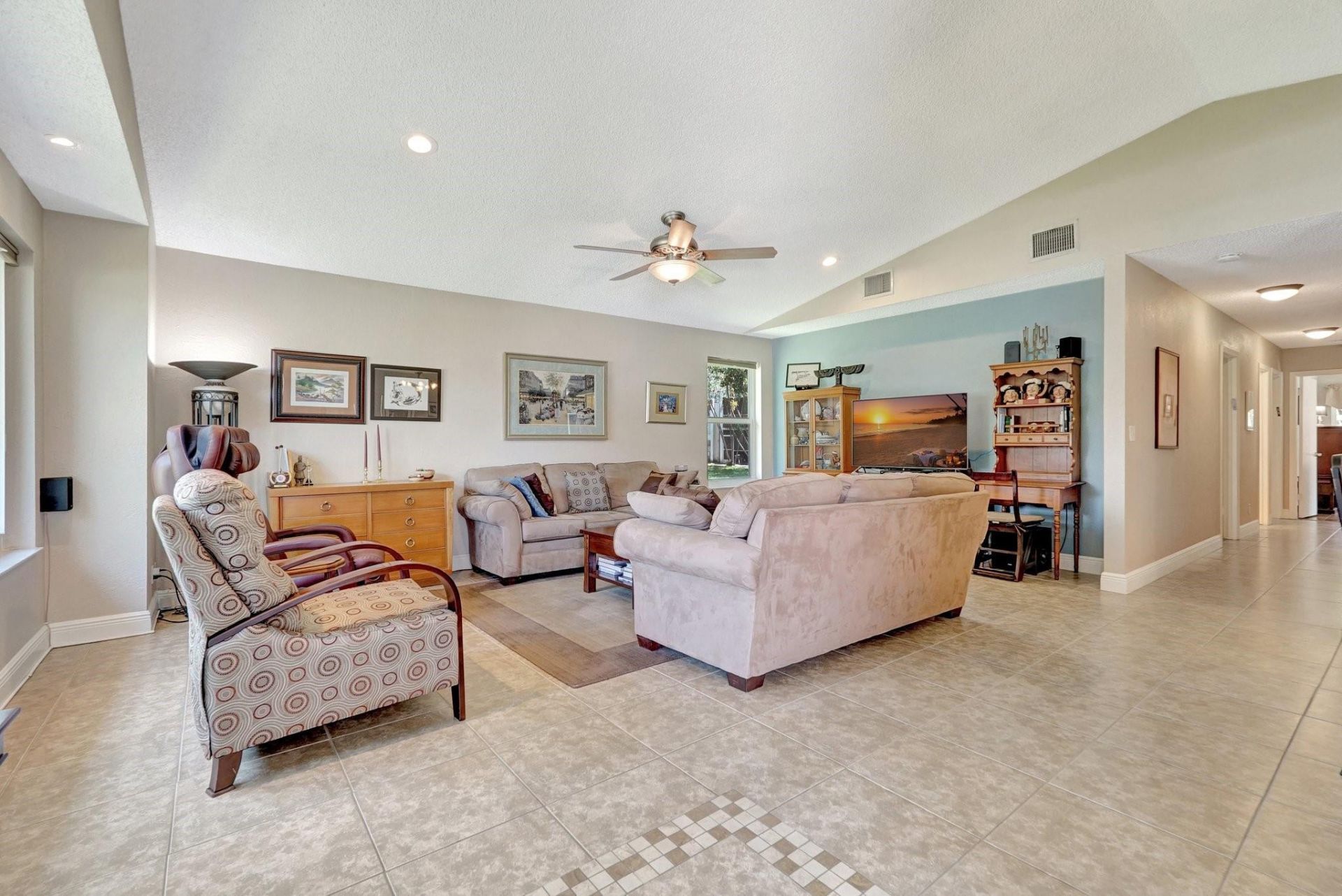 8630 Bridle Path Court, Unit 207, Davie, FL 33328 Photo