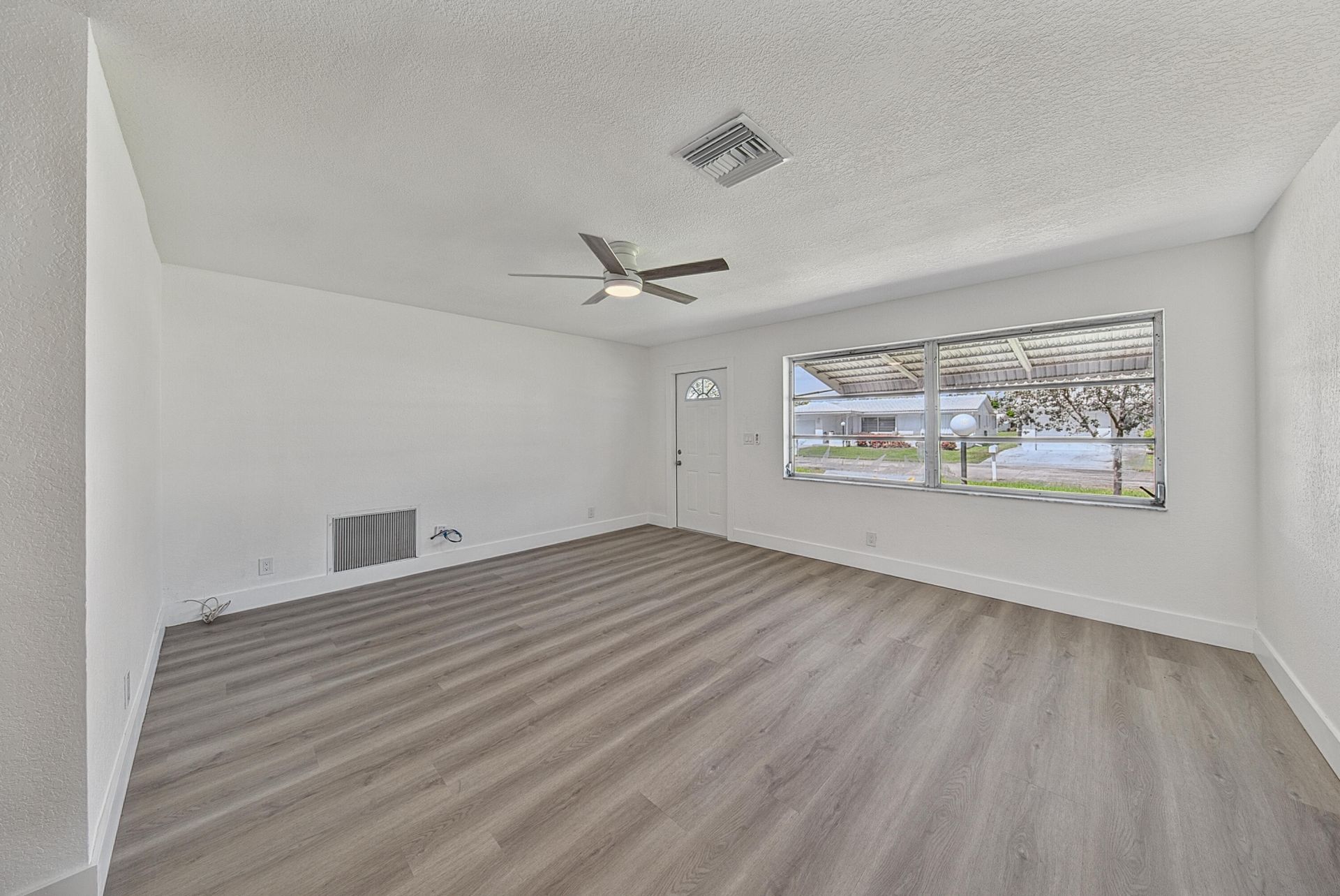 1190 NW 90th Avenue, Plantation, FL 33322 Photo