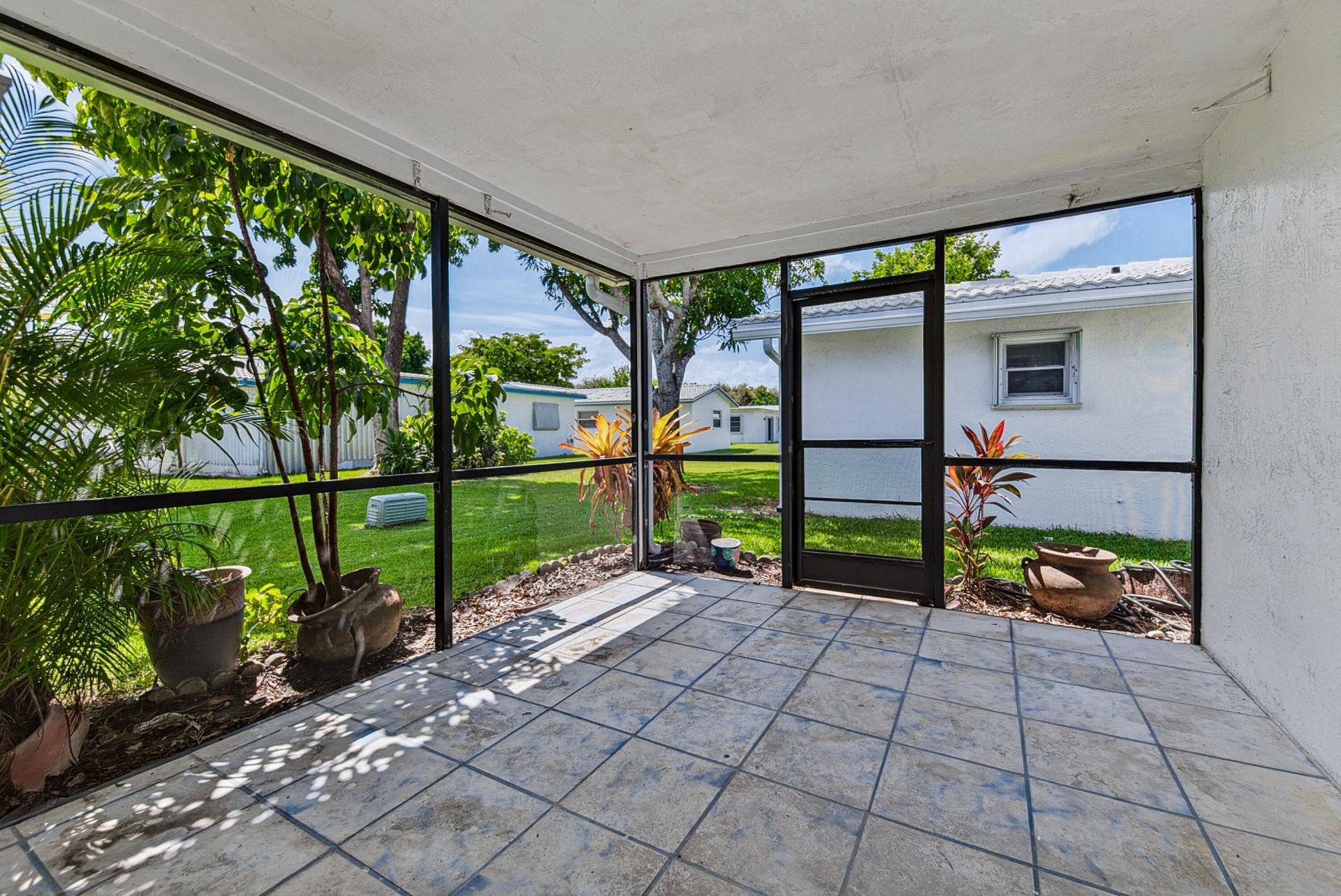 1190 NW 90th Avenue, Plantation, FL 33322 Photo