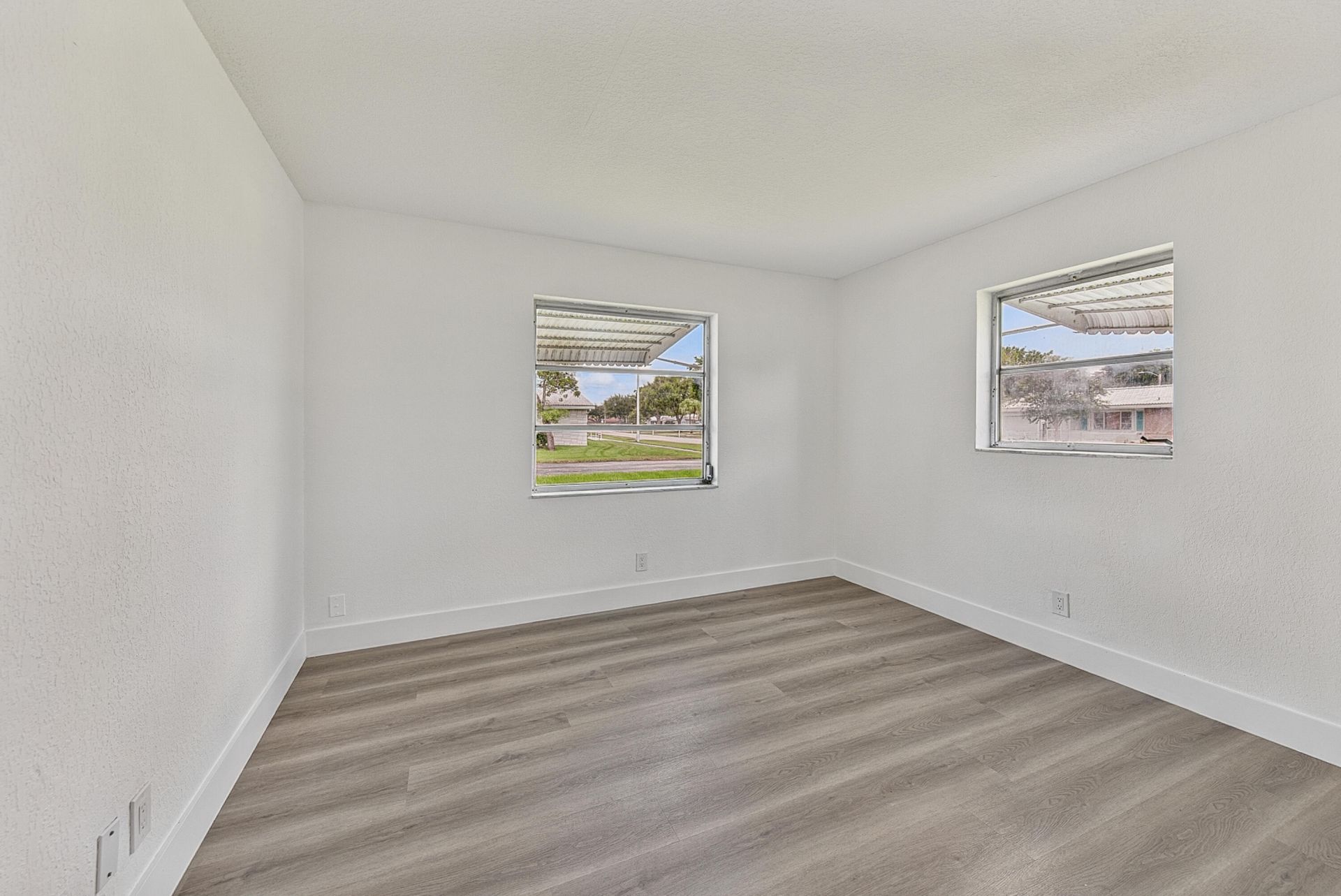 1190 NW 90th Avenue, Plantation, FL 33322 Photo