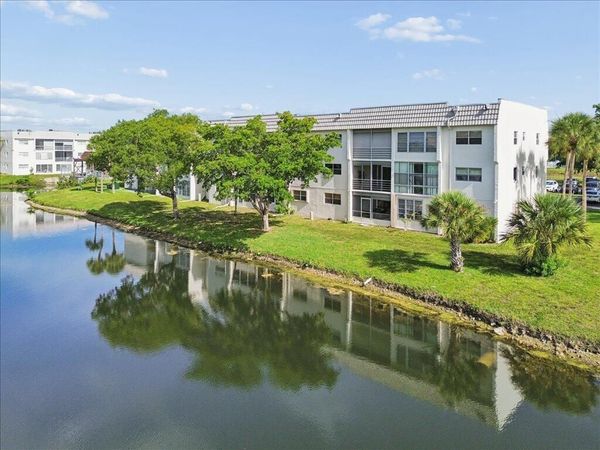 8510 Sunrise Lakes Boulevard, Unit 301, Sunrise, FL 33322