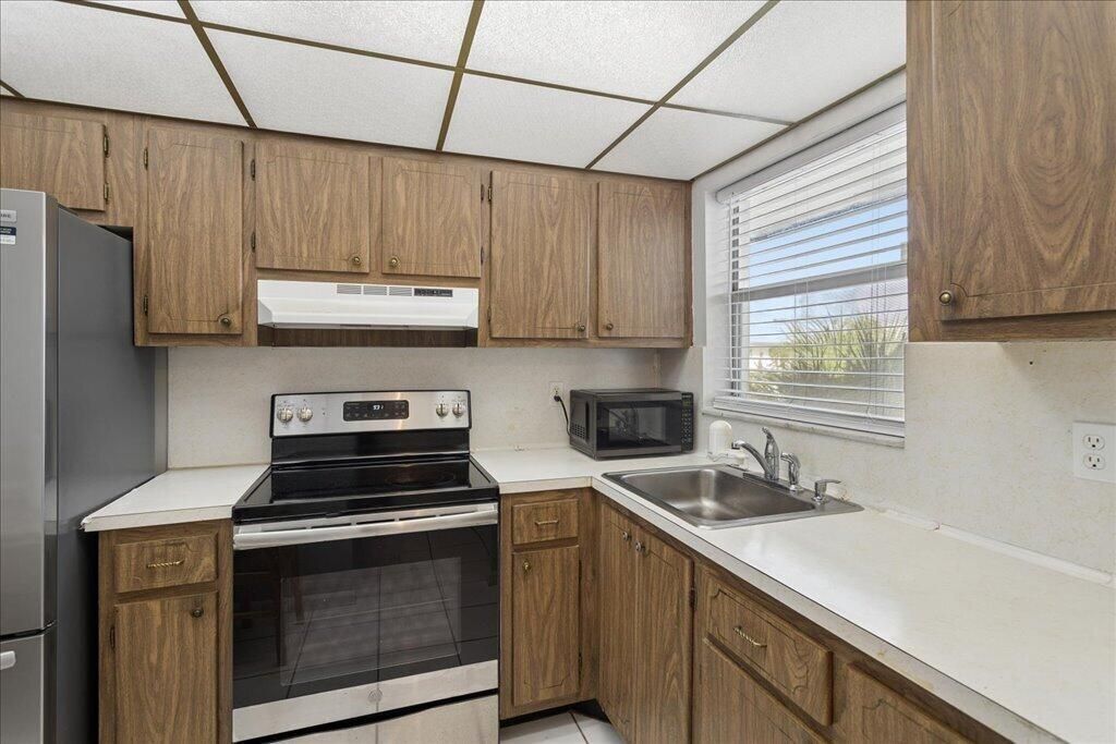 8510 Sunrise Lakes Boulevard, Unit 301, Sunrise, FL 33322 Photo