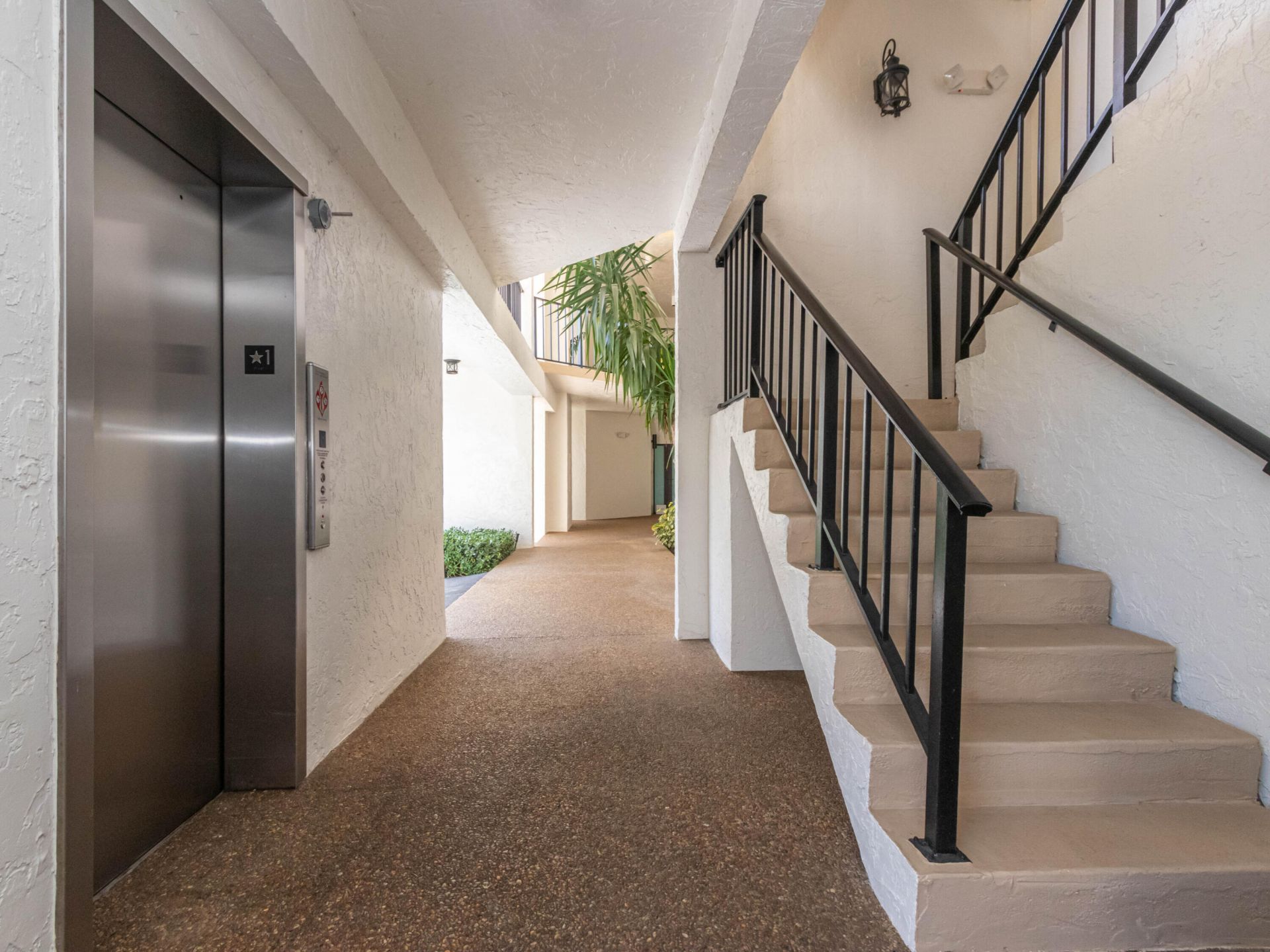 800 Andrews Avenue, Unit 14, Delray Beach, FL 33483 Photo