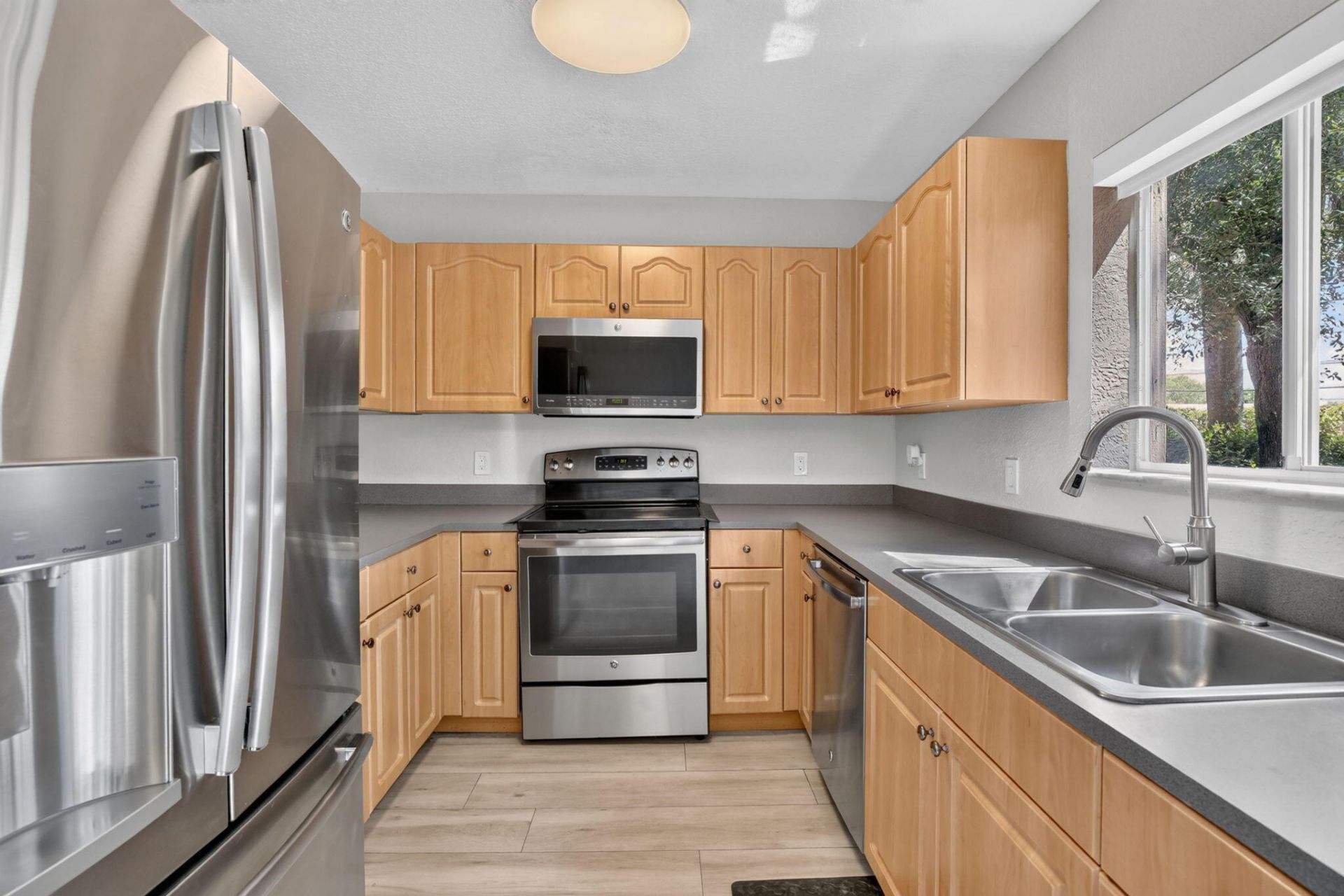 4950 Palm Garden Lane, Davie, FL 33314 Photo
