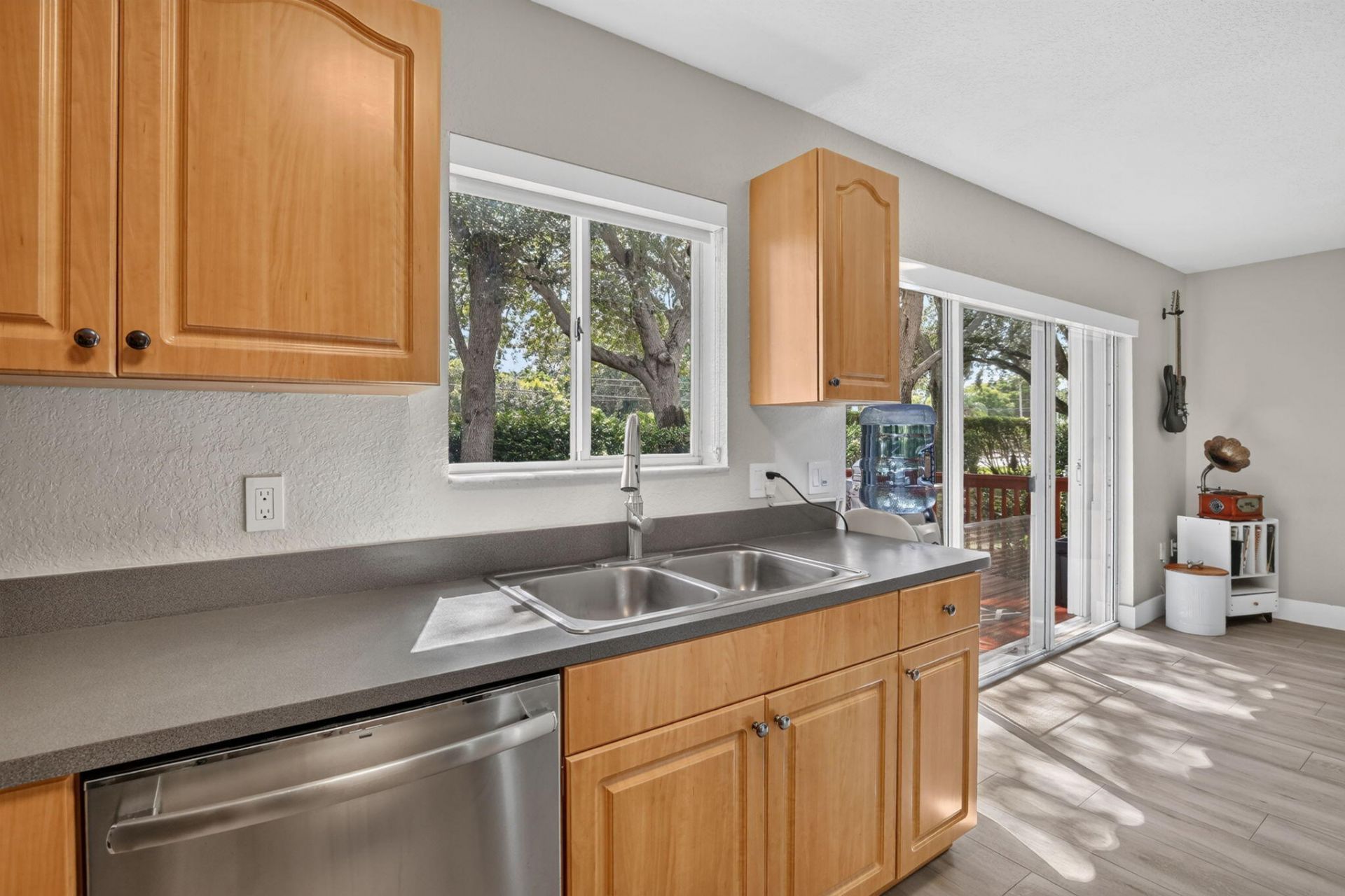 4950 Palm Garden Lane, Davie, FL 33314 Photo