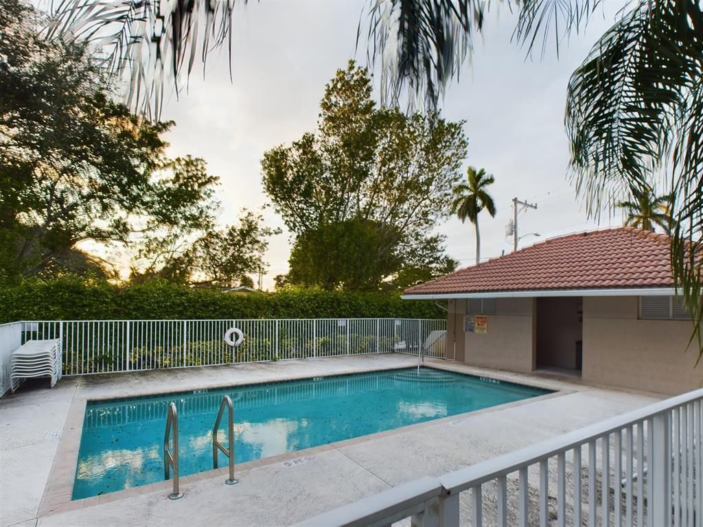 4950 Palm Garden Lane, Davie, FL 33314 Photo