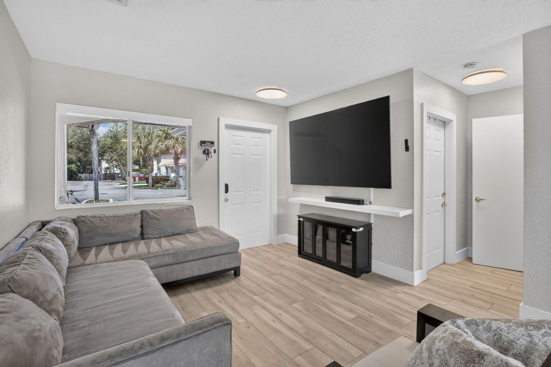 4950 Palm Garden Lane, Davie, FL 33314 Photo