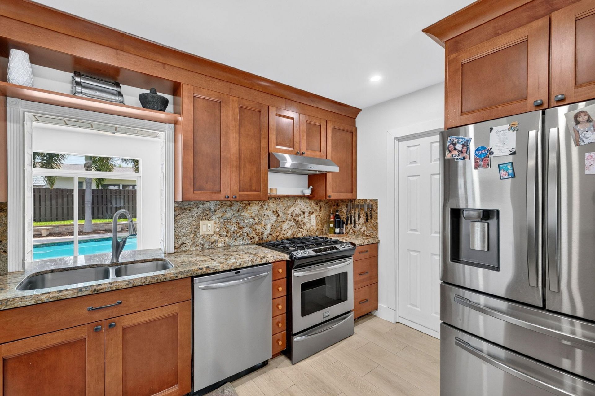 520 SE 14th Street, Pompano Beach, FL 33060 Photo