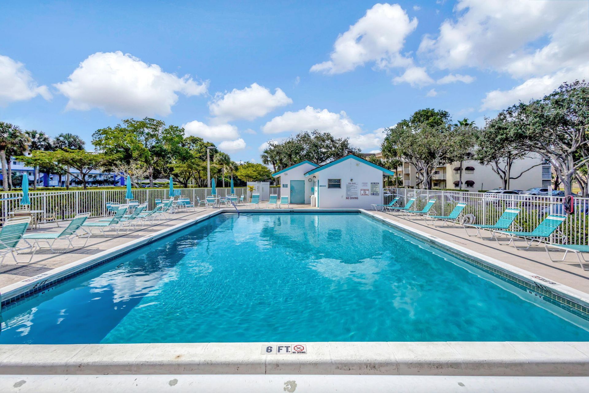 4721 Lucerne Lakes Boulevard E, Unit 711, Lake Worth, FL 33467 Photo