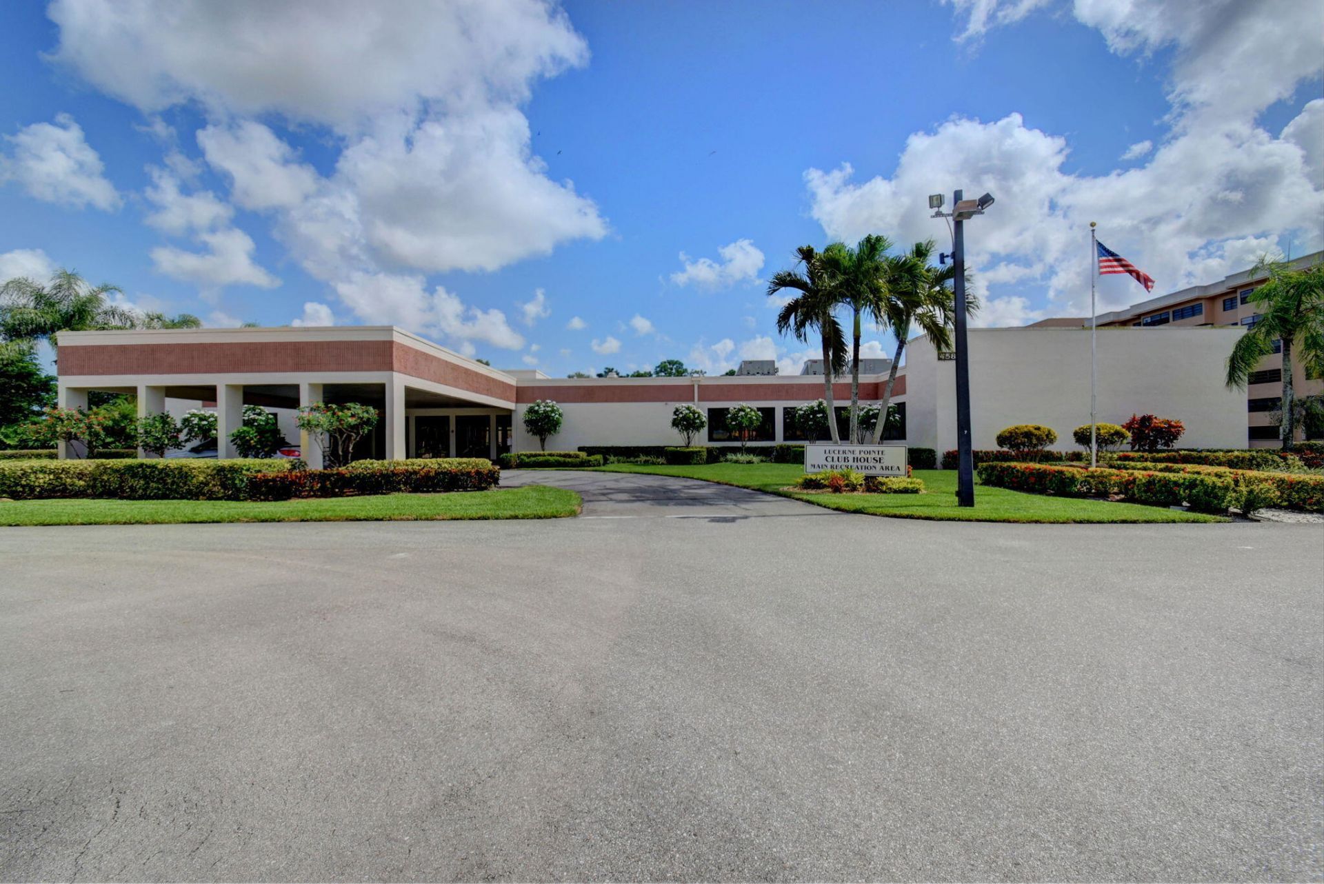 4721 Lucerne Lakes Boulevard E, Unit 711, Lake Worth, FL 33467 Photo