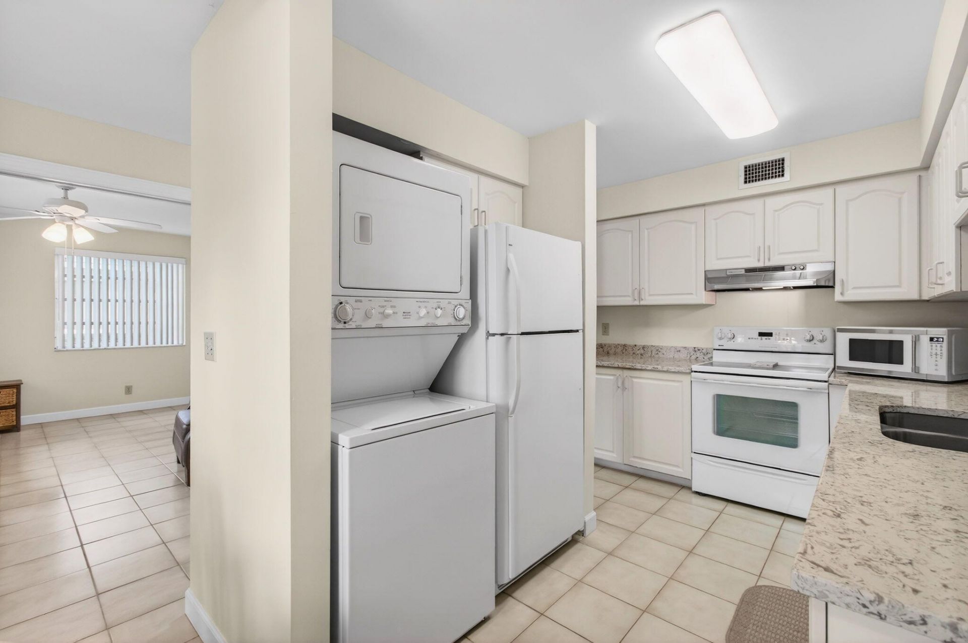 13682 Via Flora, Unit A, Delray Beach, FL 33484 Photo