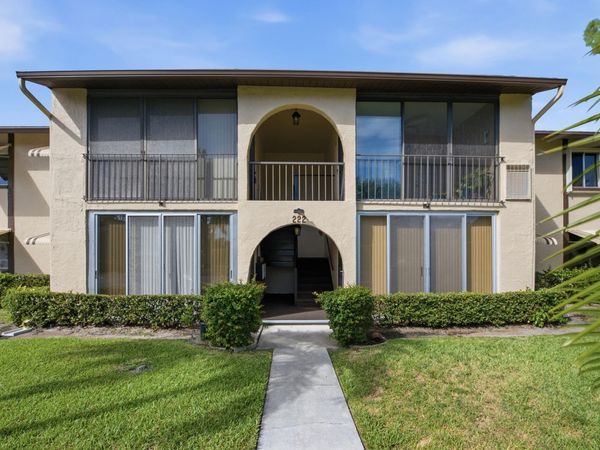 222 Pine Hov Circle, Unit A-2, Greenacres, FL 33463