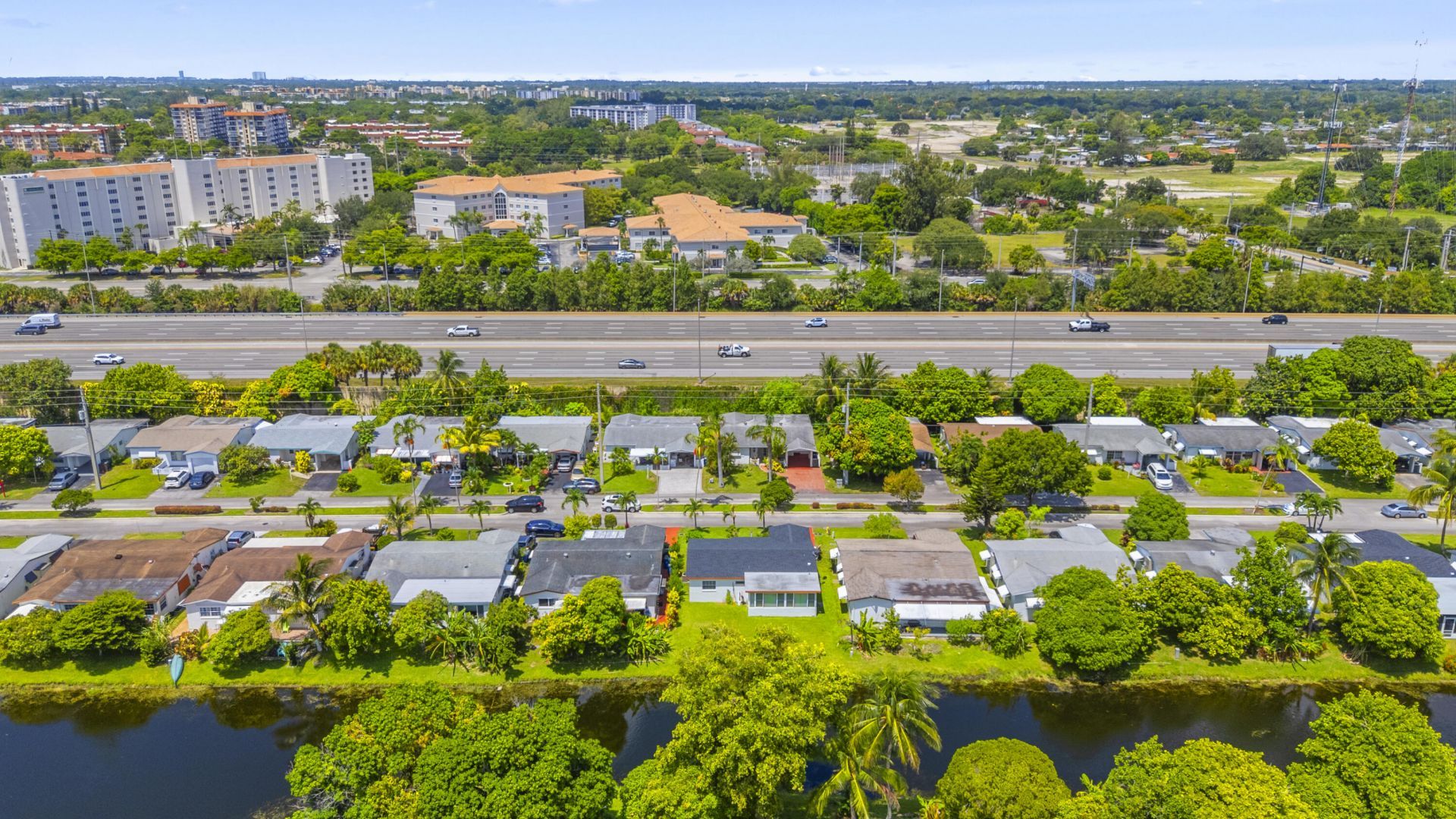 4200 NW 52nd Avenue, Lauderdale Lakes, FL 33319 Photo
