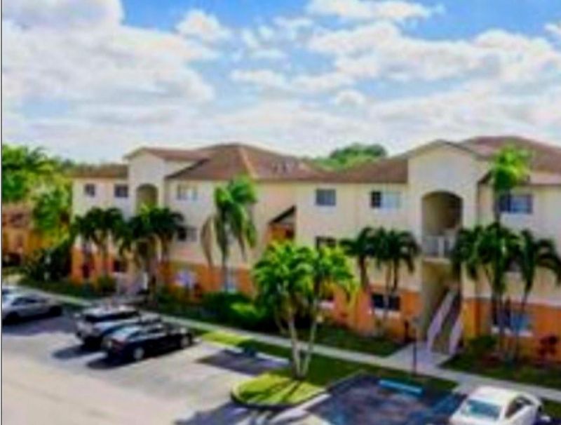 3700 N 56th Avenue, Unit 1030, Hollywood, FL 33021 Photo