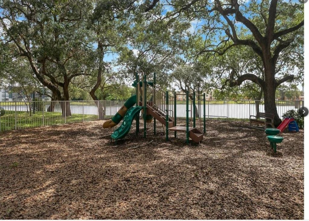 3700 N 56th Avenue, Unit 1030, Hollywood, FL 33021 Photo
