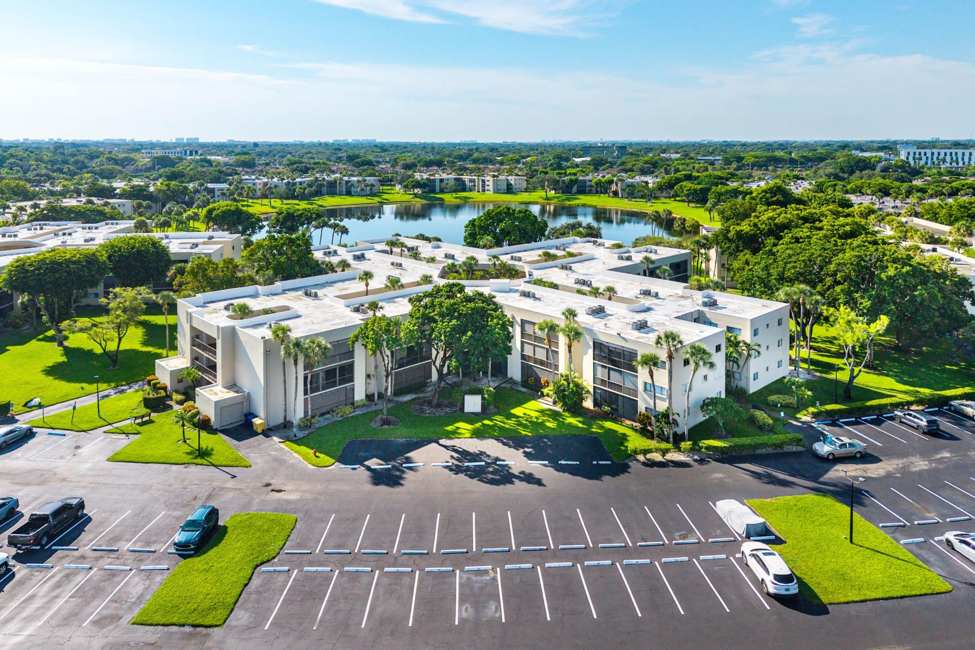 5190 Las Verdes Circle, Unit 105, Delray Beach, FL 33484 Photo