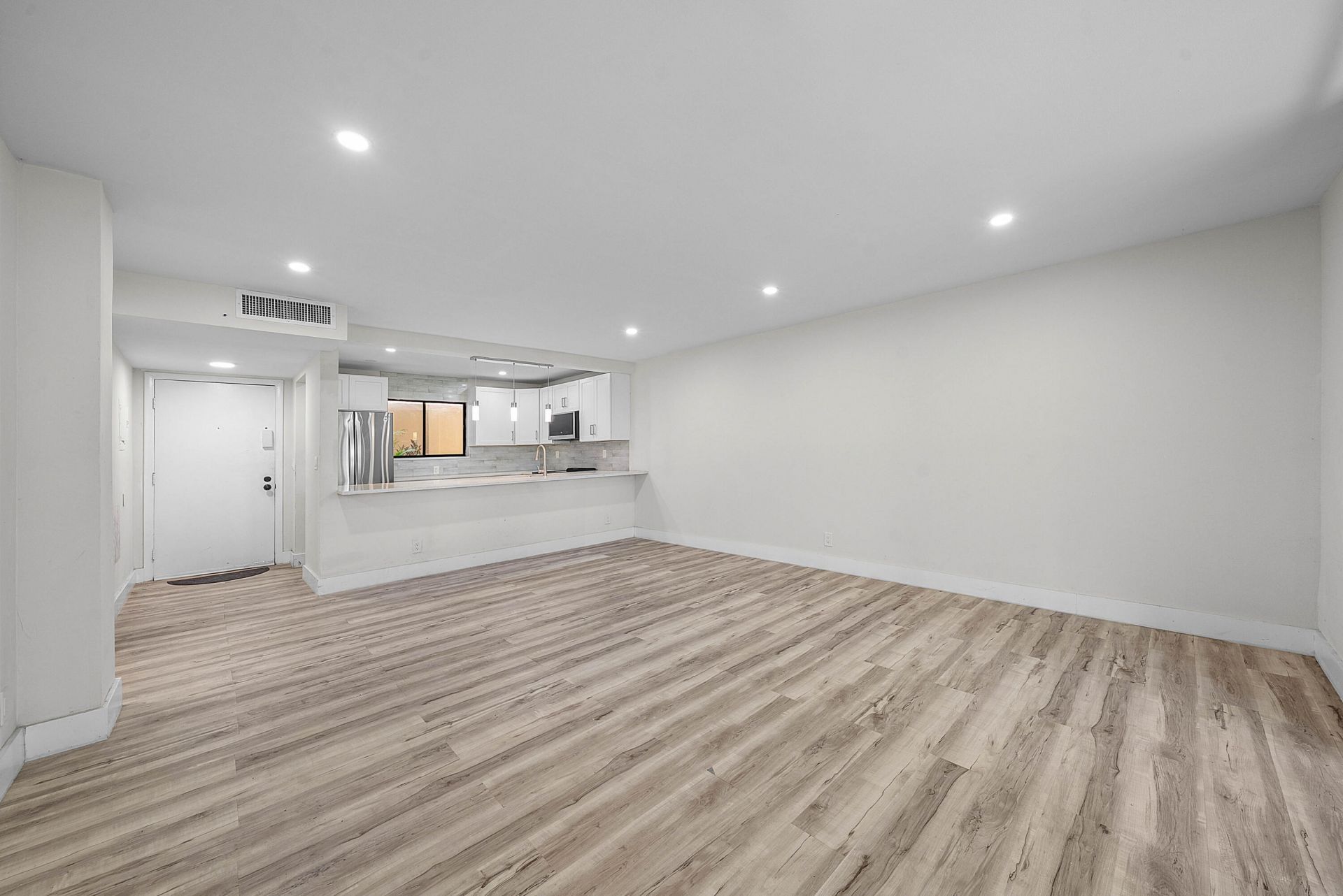 5190 Las Verdes Circle, Unit 105, Delray Beach, FL 33484 Photo