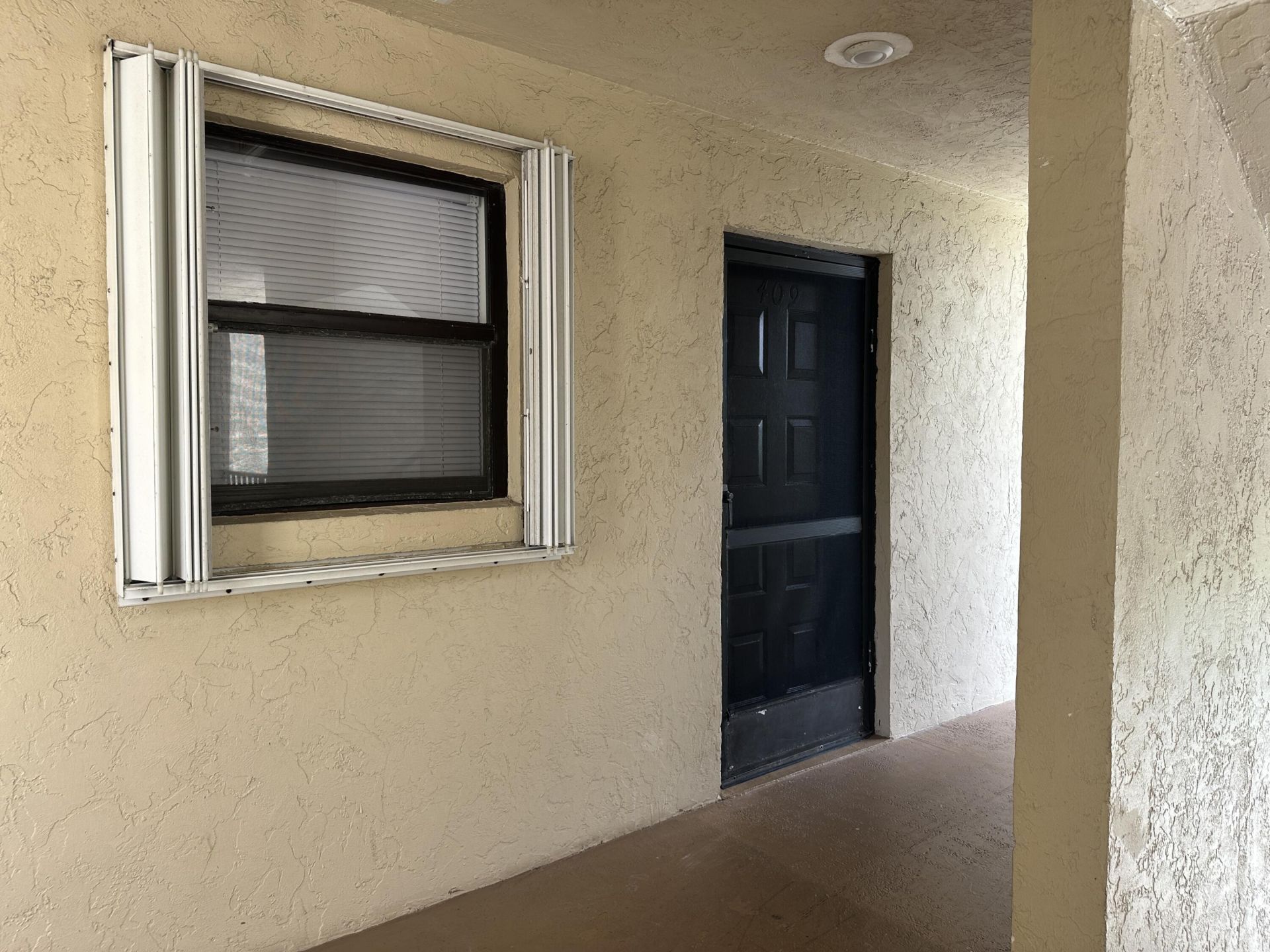 890 N Federal Highway, Unit 409, Lantana, FL 33462 Photo