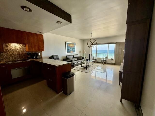 300 Oregon Street, Unit 506, Hollywood, FL 33019 Photo
