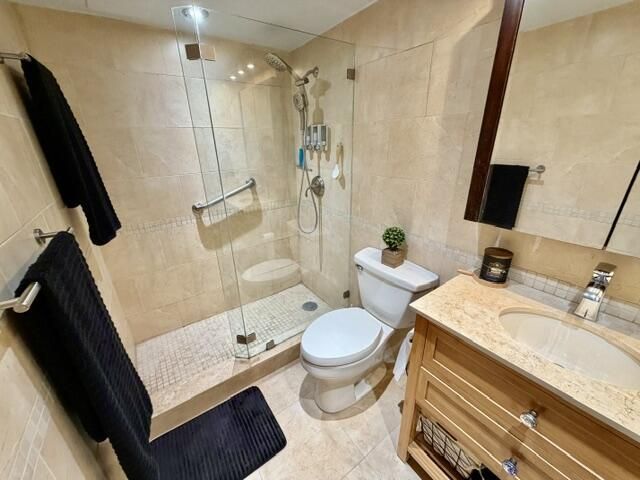 300 Oregon Street, Unit 506, Hollywood, FL 33019 Photo