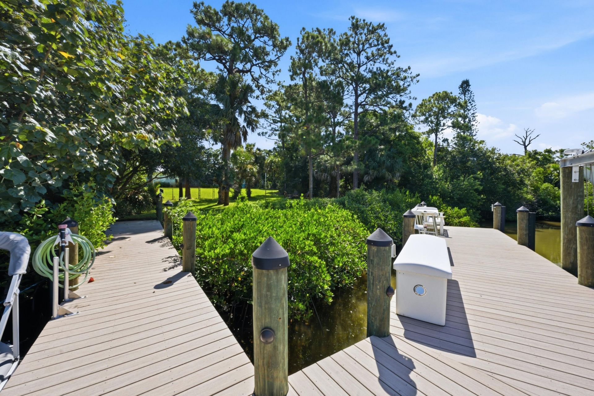 4916 SE Manatee Cove Road, Stuart, FL 34997 Photo