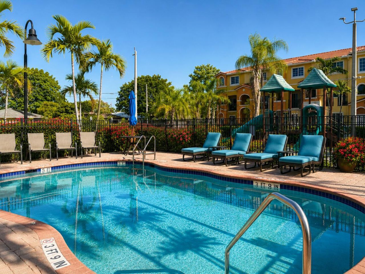 111 NW 2nd Avenue, Unit 10, Hallandale Beach, FL 33009 Photo
