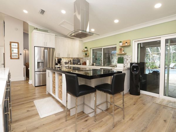 7801 NW 85TH Avenue, Tamarac, FL 33321
