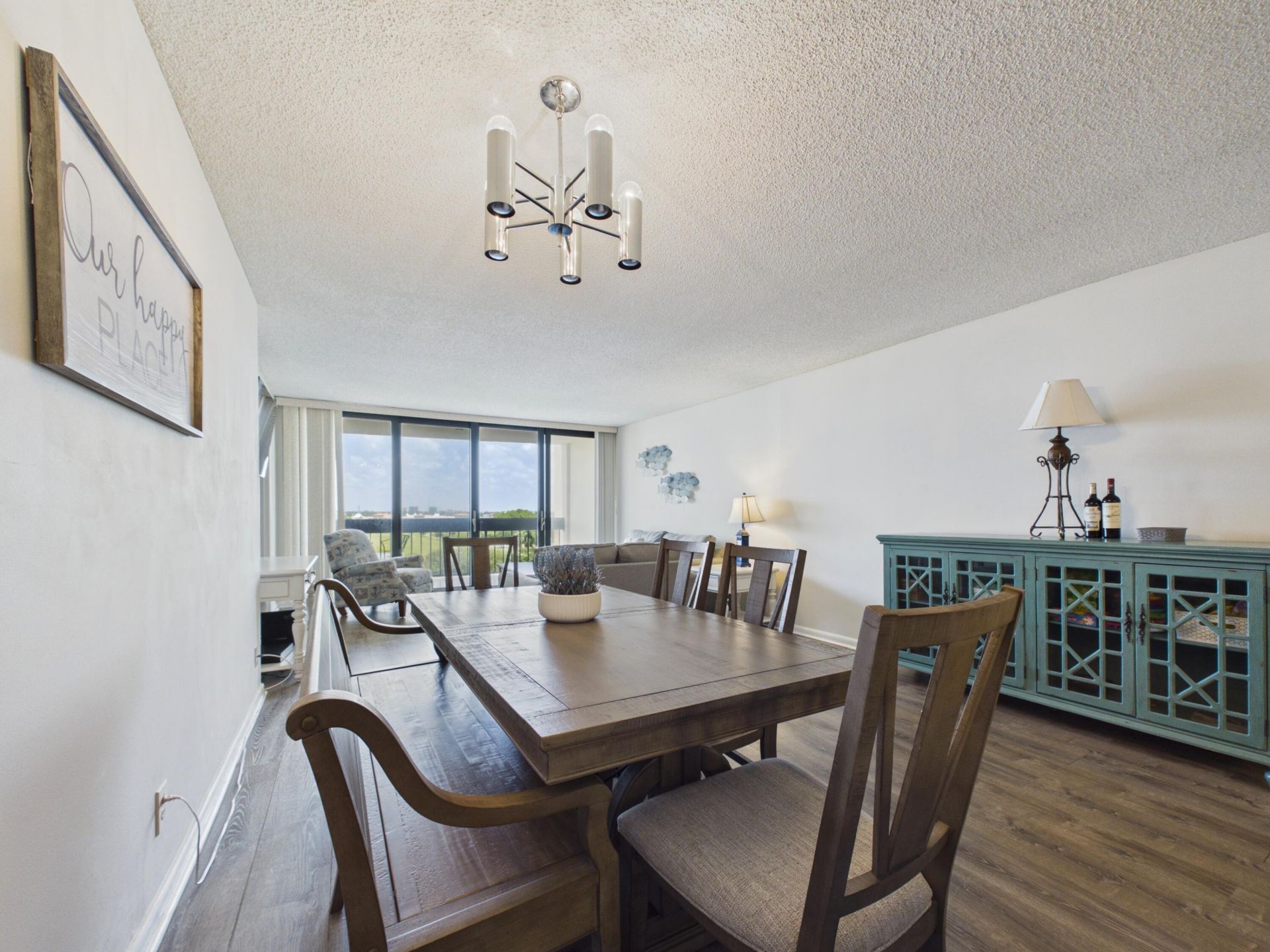 2400 Presidential Way, Unit 704, West Palm Beach, FL 33401 Photo