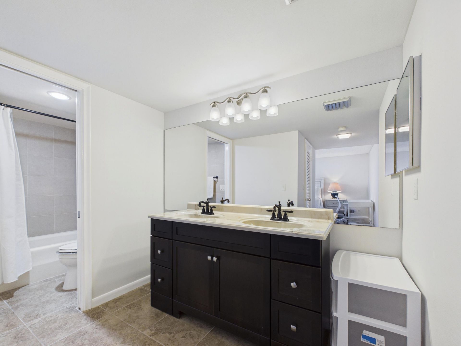 2400 Presidential Way, Unit 704, West Palm Beach, FL 33401 Photo