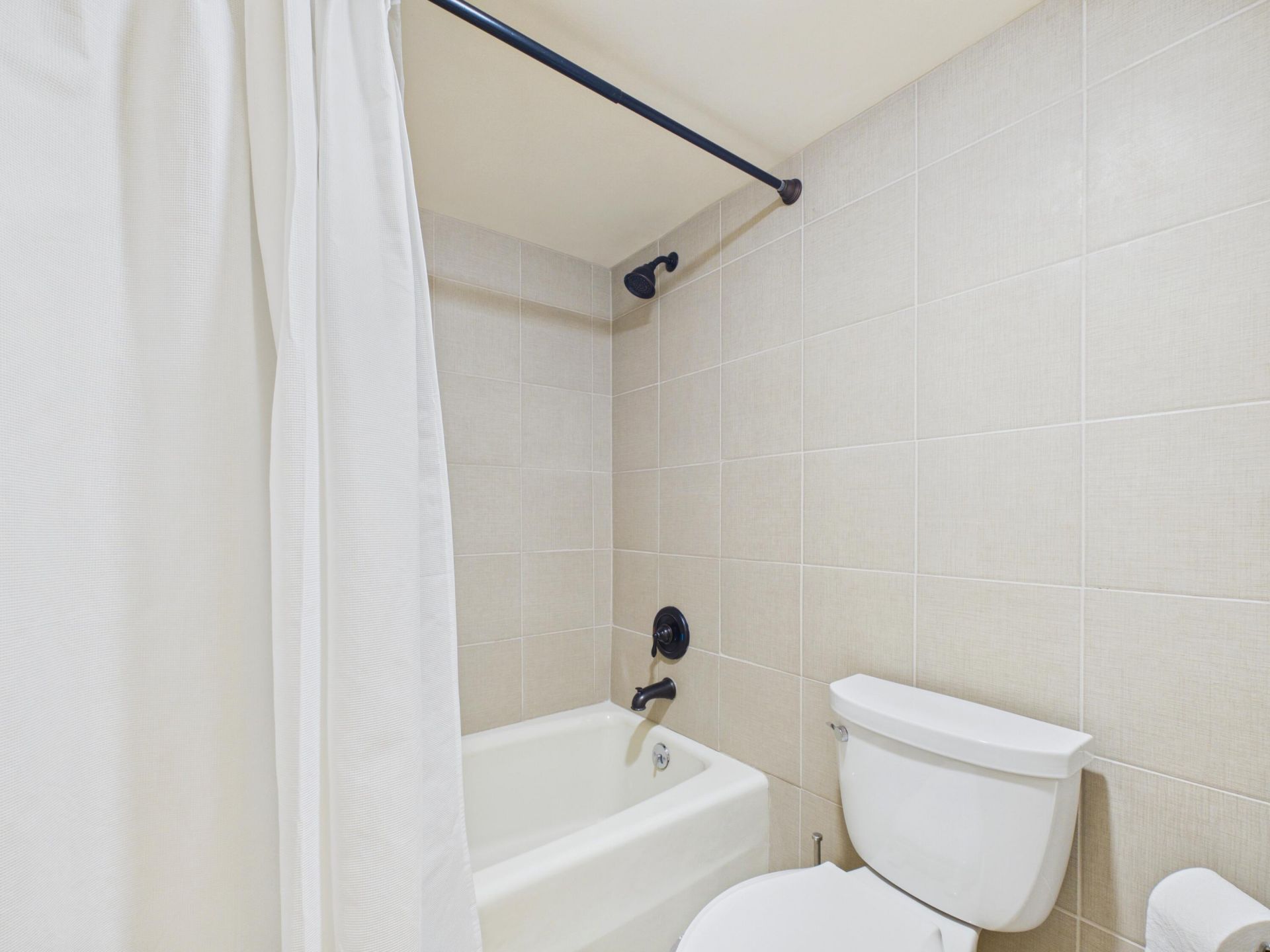 2400 Presidential Way, Unit 704, West Palm Beach, FL 33401 Photo