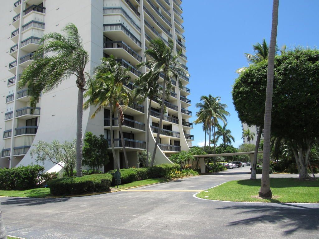 2400 Presidential Way, Unit 704, West Palm Beach, FL 33401 Photo