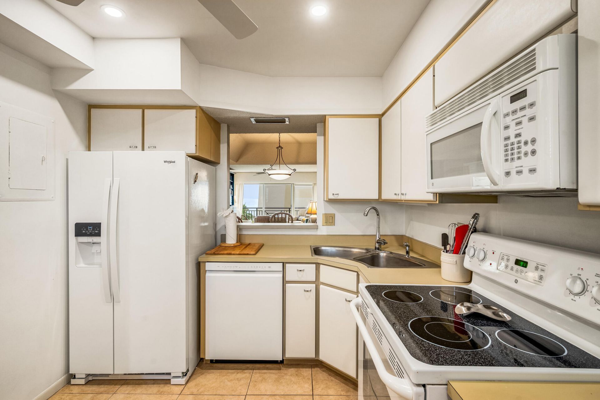3939 Ocean Drive, Unit 408C, Vero Beach, FL 32963 Photo