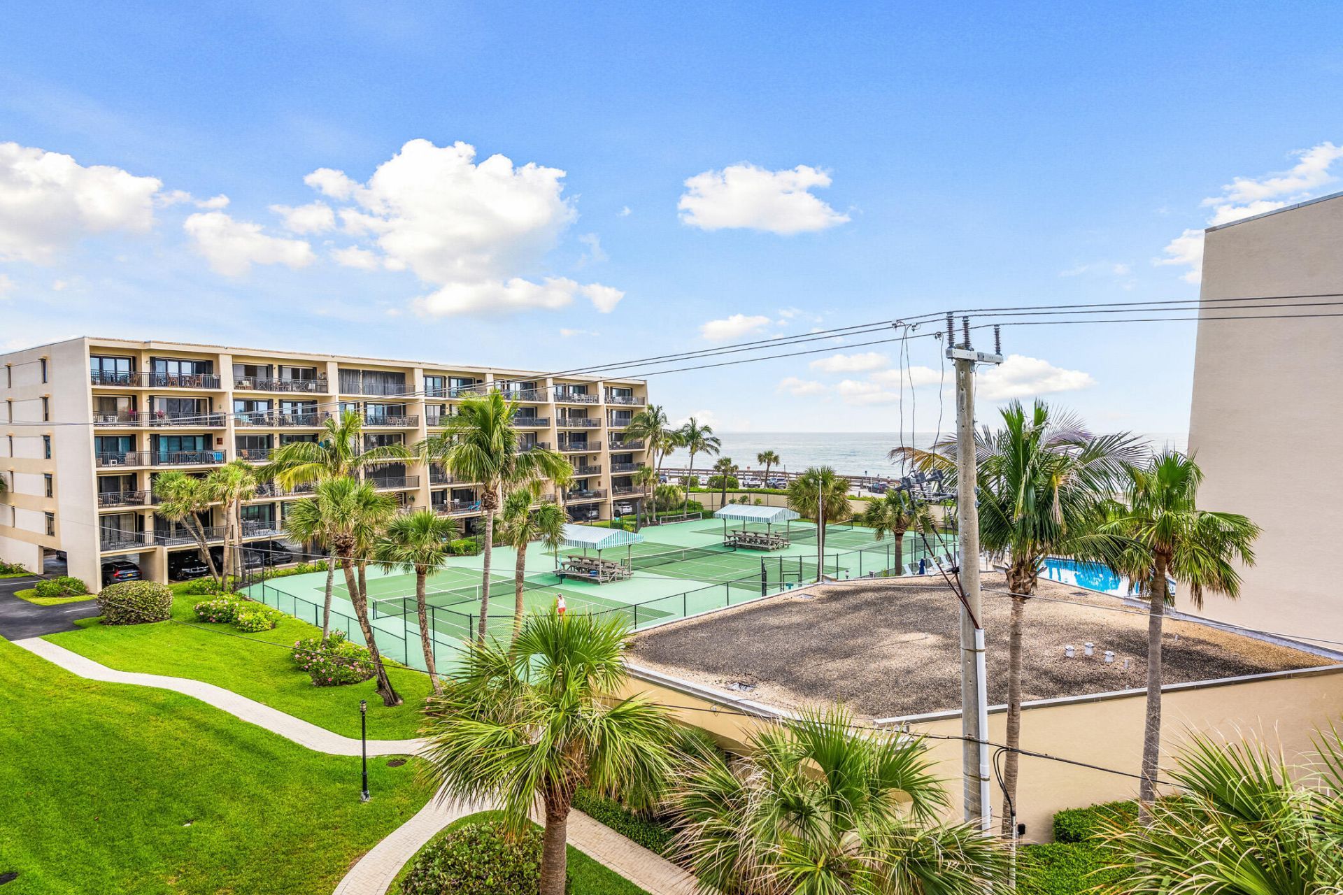 3939 Ocean Drive, Unit 408C, Vero Beach, FL 32963 Photo
