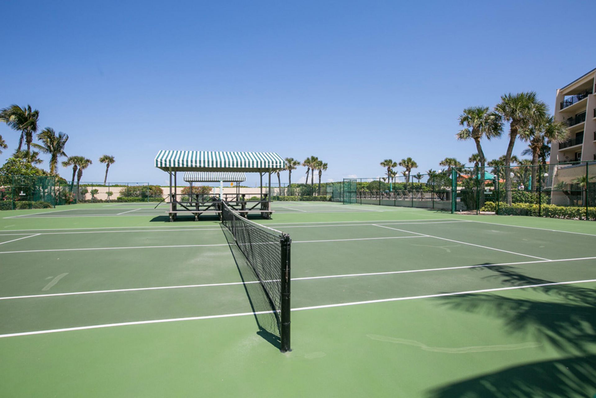 3939 Ocean Drive, Unit 408C, Vero Beach, FL 32963 Photo