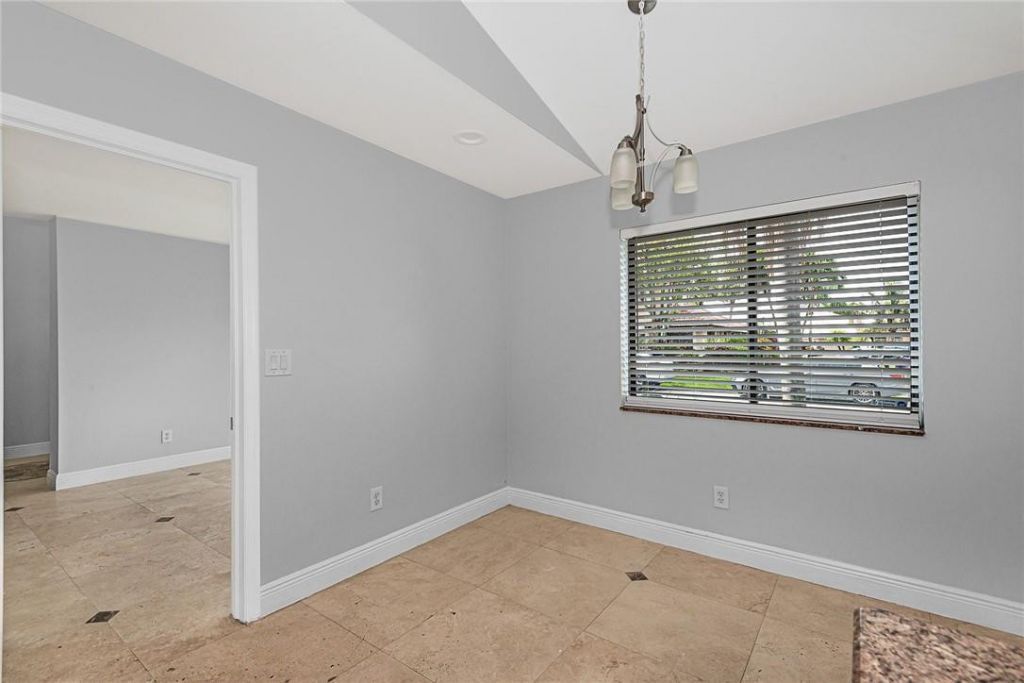 11551 SW 11th Street, Pembroke Pines, FL 33025 Photo