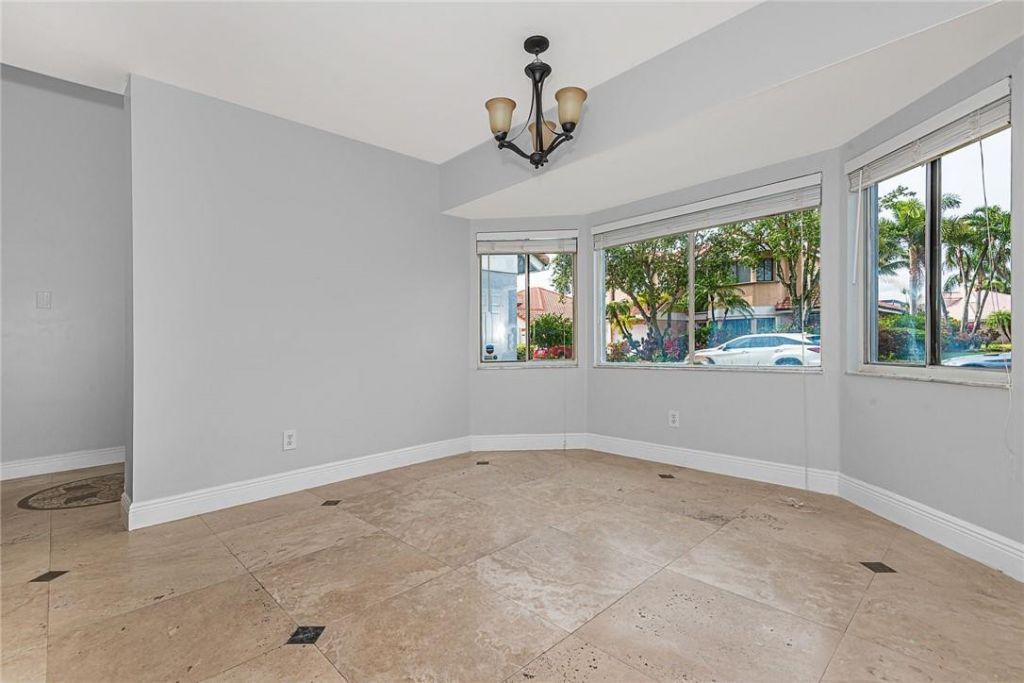 11551 SW 11th Street, Pembroke Pines, FL 33025 Photo