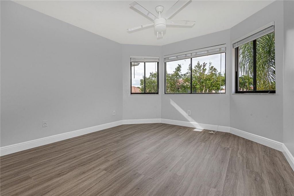 11551 SW 11th Street, Pembroke Pines, FL 33025 Photo