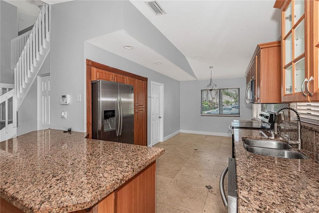 11551 SW 11th Street, Pembroke Pines, FL 33025 Photo