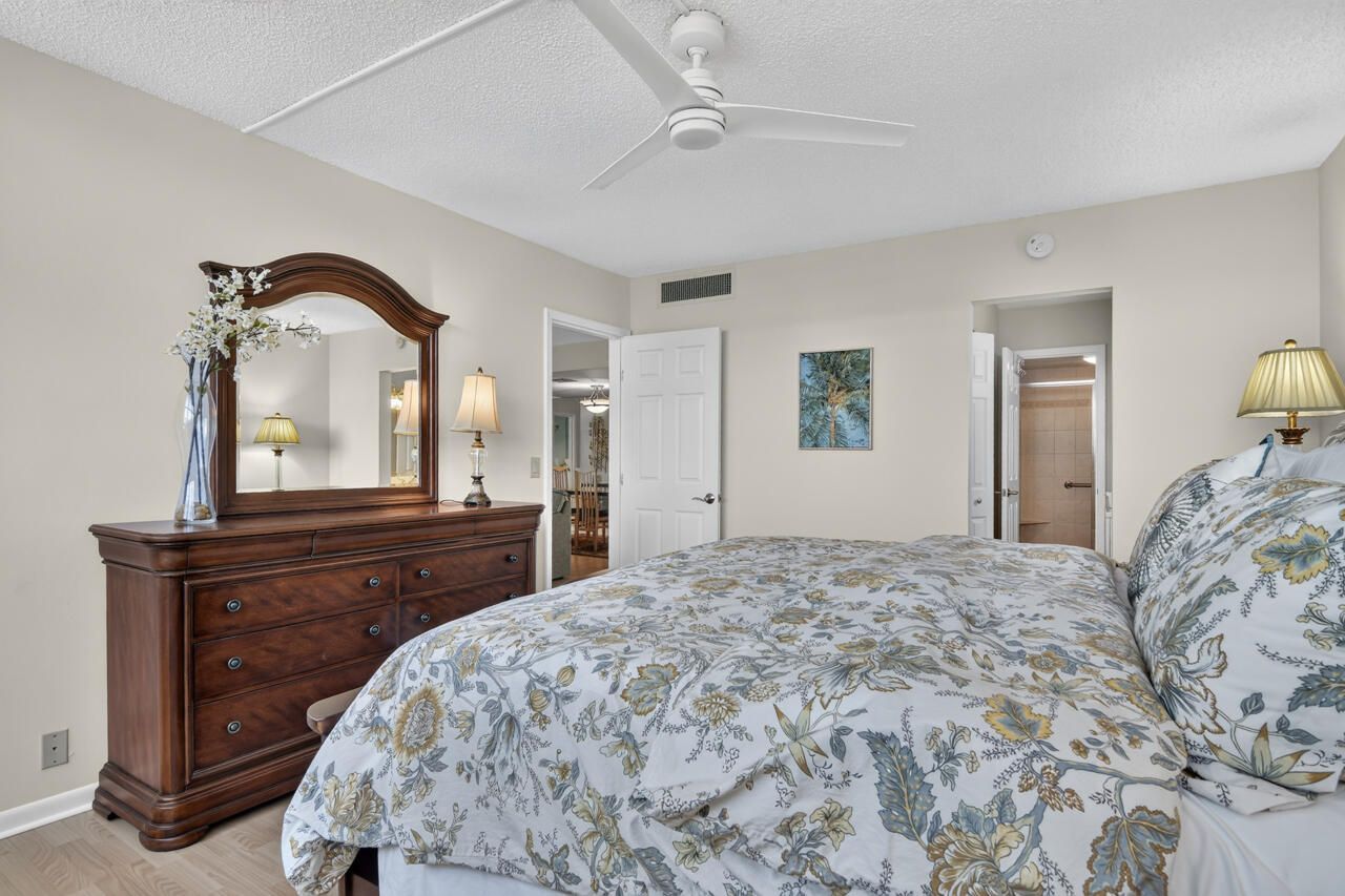 336 Golfview Road, Unit 605, North Palm Beach, FL 33408 Photo